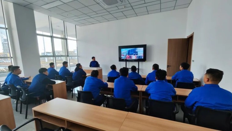 全民消防筑防线 生命至上护安全 ——刘化化工公司扎实开展消防宣传月活动